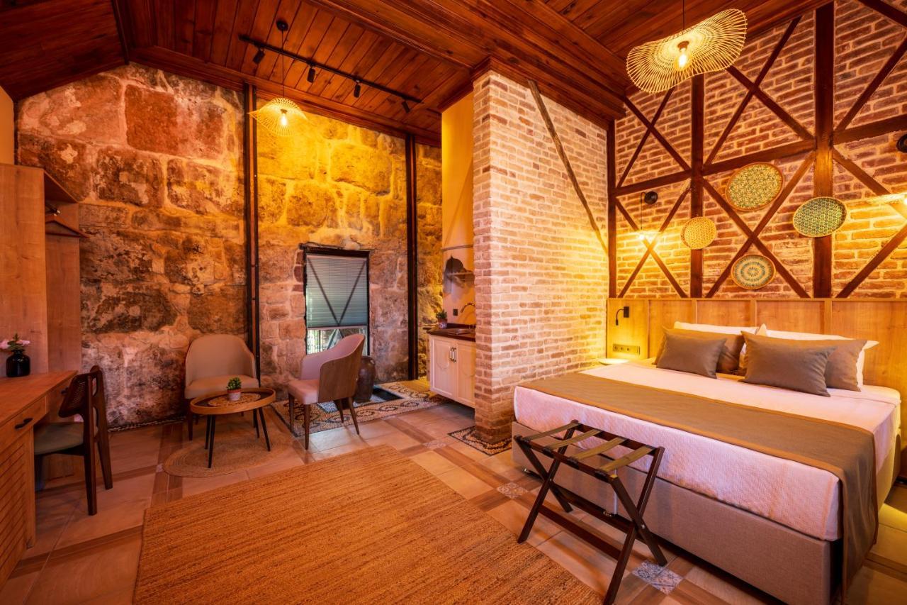 Route Hotel Kaleici - Adult Only Анталия Екстериор снимка
