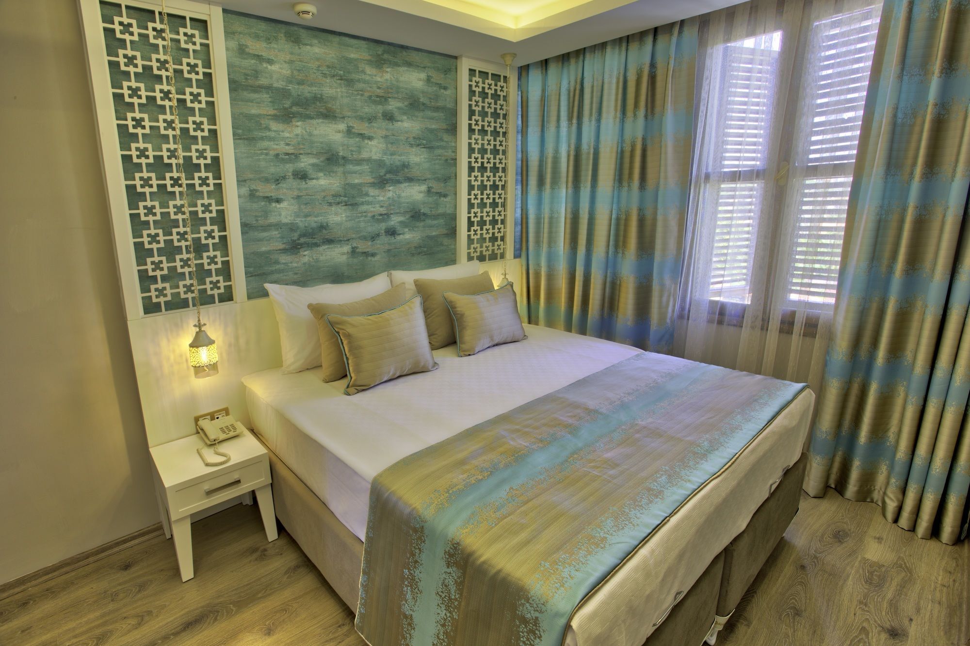 Route Hotel Kaleici - Adult Only Анталия Екстериор снимка